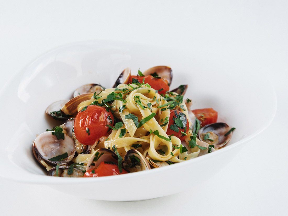 Tagliatelle with clams